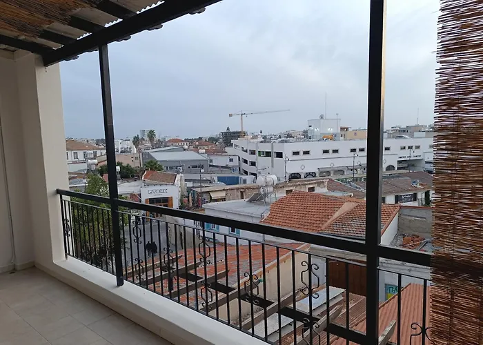 Sea-Side City Centre Studio